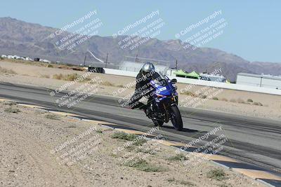 media/Oct-30-2025-Racers Edge (Thu) [[dabbdaf680]]/3-B Group/Session 3 (Turn 15 Inside)/